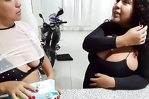 embarazada tiene sexo con una madura venezolana