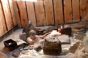Occurrence Couple, Open-air Bath, Bad Matured Sweeping Deep Mouth